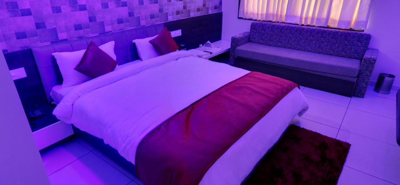 Hotel Best Velly Gandhinagar Kültér fotó